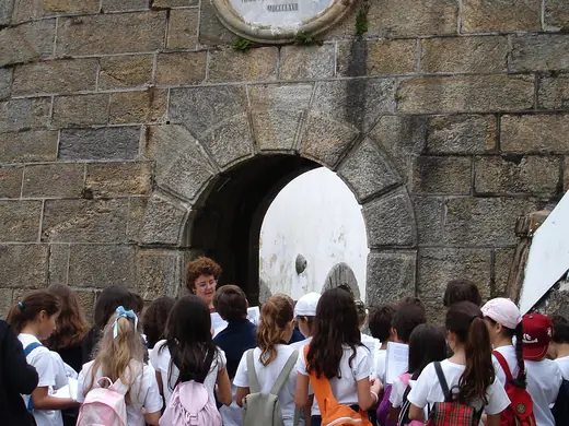 Turma na entrada da Fortaleza de São João.